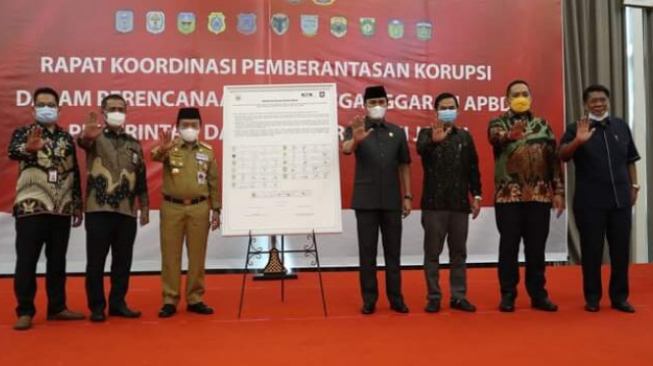 Edi Purwanto Tandatangani Komitmen Anti Korupsi